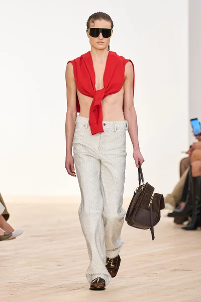 Look 2